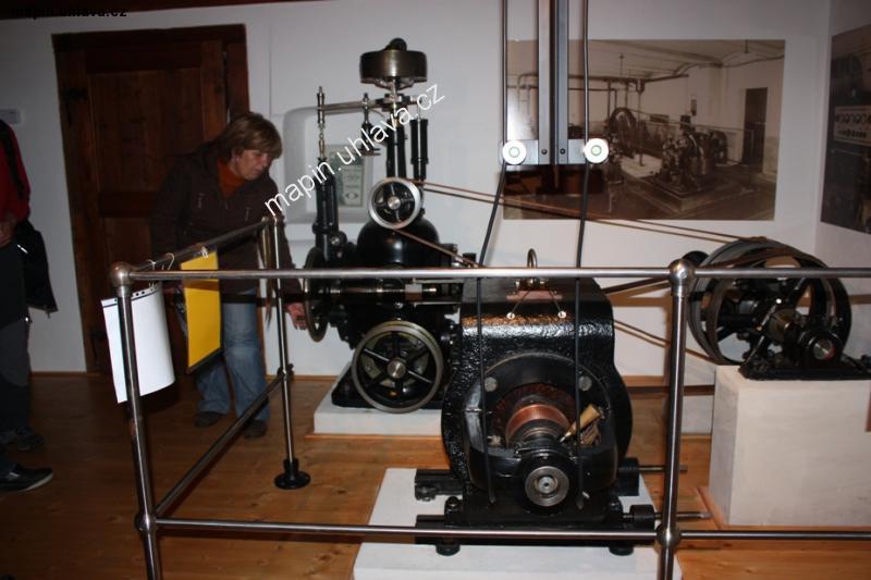 okno uzav�ete kliknut�m !