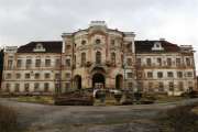 Schloss Tnec